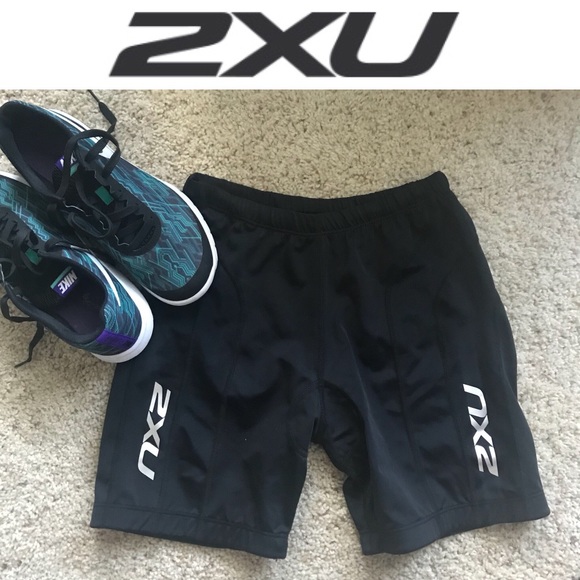 2XU Compression Running Shorts - Picture 2 of 5